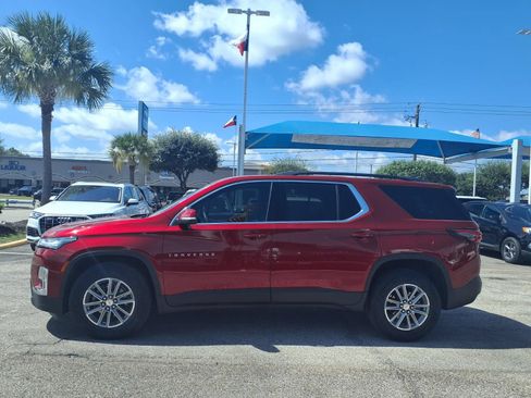 Used 2023 Chevrolet Traverse LT FWD image 24