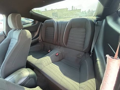 Used 2016 Ford Mustang Coupe RWD image 25
