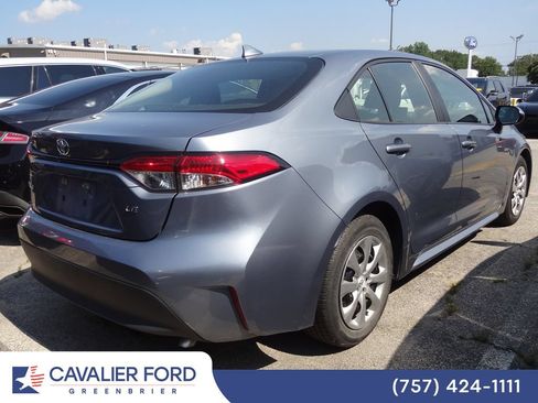 Used 2024 Toyota Corolla LE FWD image 5