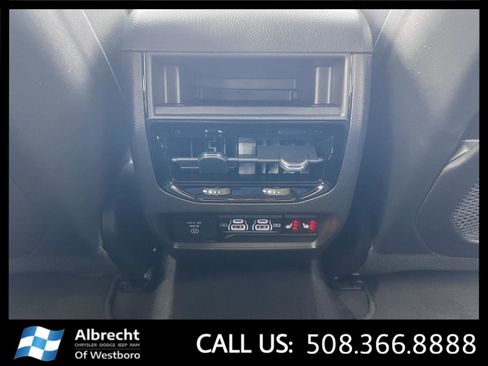 New 2025 Jeep Grand Cherokee Limited image 19