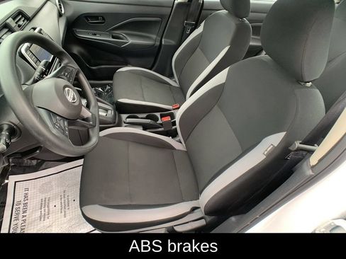 Used 2025 Nissan Versa S FWD image 14