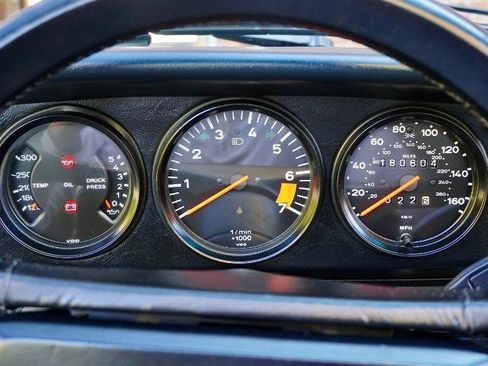 Used 1987 Porsche 911 Carrera RWD image 63