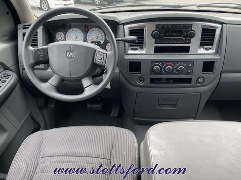 Used 2008 Dodge Ram 1500 Truck SLT image 10