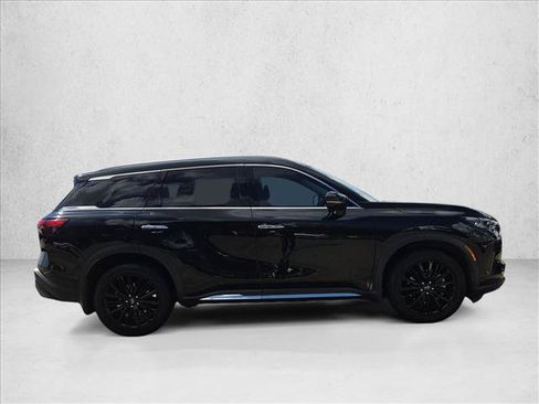 Used 2023 INFINITI QX60 Sensory w/ Vision Package AWD/4WD image 2
