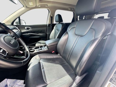 Certified 2023 Kia Sorento SX AWD/4WD image 21