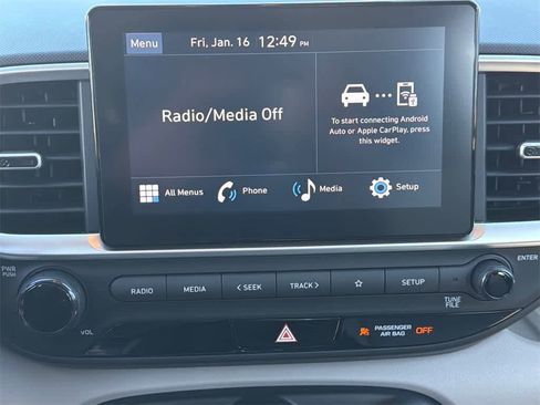 Used 2023 Hyundai Venue SEL image 26