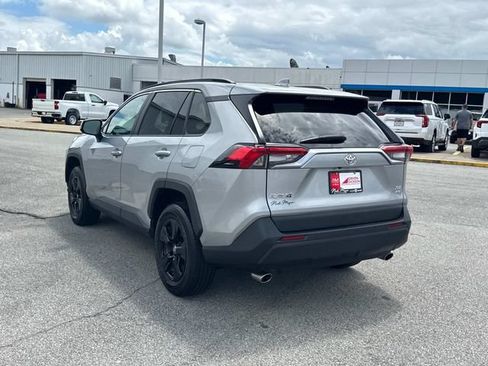 Used 2025 Toyota RAV4 XLE AWD/4WD image 6