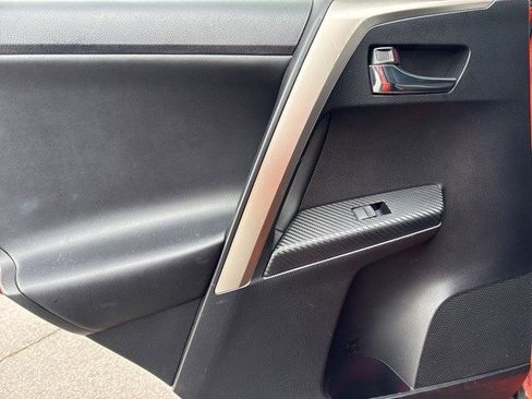 Used 2015 Toyota RAV4 Limited image 12