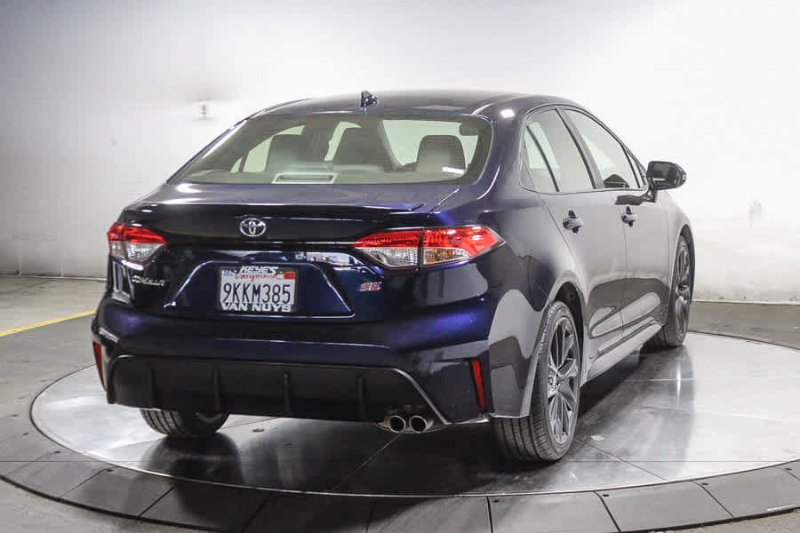Used 2024 Toyota Corolla SE w/ SE Premium Package FWD image 7