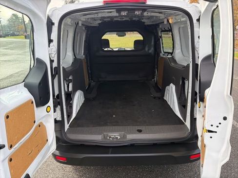 Used 2022 Ford Transit Connect XL image 8