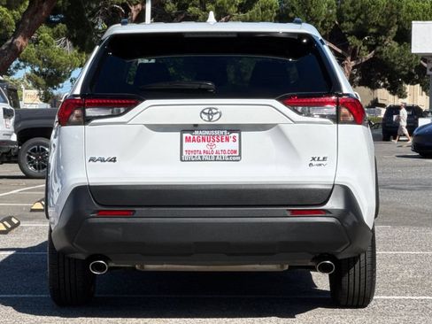 Certified 2025 Toyota RAV4 XLE AWD/4WD image 4