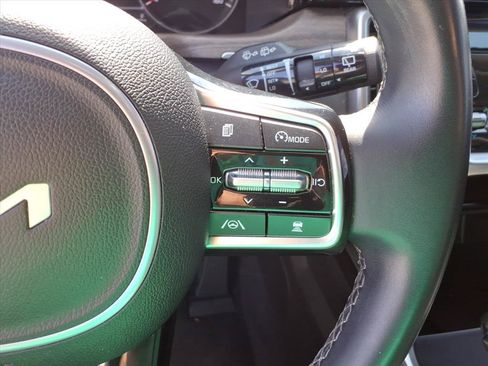 Used 2023 Kia Sorento EX w/ Panoramic Sunroof Package FWD image 26