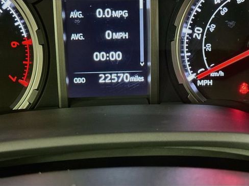 Used 2024 Toyota 4Runner TRD Off-Road AWD/4WD image 12