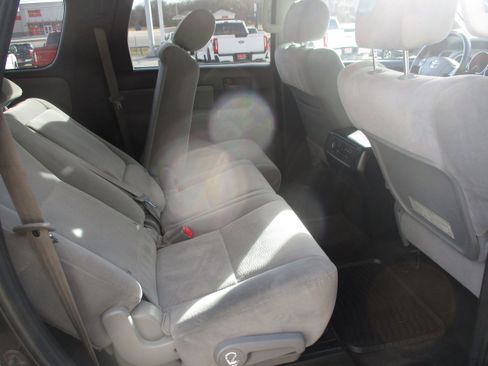 Used 2013 Toyota Sequoia SR5 image 9