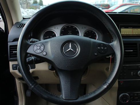 Used 2011 Mercedes-Benz GLK 350 4MATIC image 24