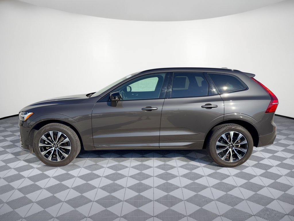 Certified 2024 Volvo XC60 B5 Core w/ Protection Package Premier AWD/4WD image 2