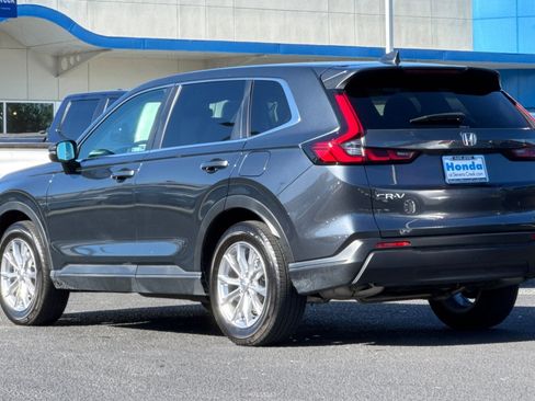 Used 2024 Honda CR-V EX image 3