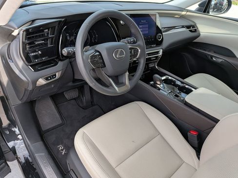 Used 2024 Lexus RX 350 FWD w/ Technology Package image 12