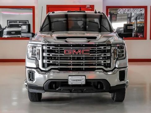 Used 2022 GMC Sierra 3500 SLE AWD/4WD image 9