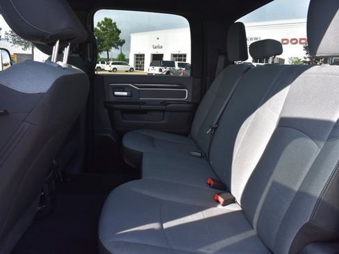 Used 2022 RAM 2500 Big Horn AWD/4WD image 18