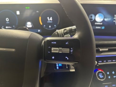 Used 2024 Hyundai Santa Fe Limited image 18