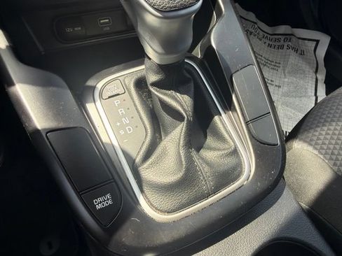 Used 2024 Kia Soul LX w/ Option Group 015 FWD image 25