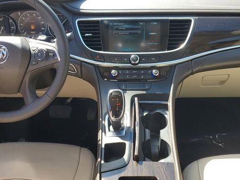 Used 2018 Buick LaCrosse Essence image 20