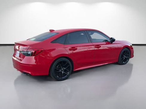 Used 2023 Honda Civic Sport image 3