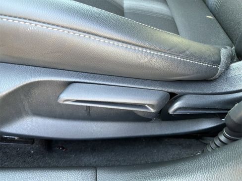 Used 2025 Honda Civic Sport image 15