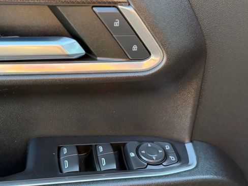 Used 2023 Chevrolet Silverado 1500 LT Trail Boss AWD/4WD image 10