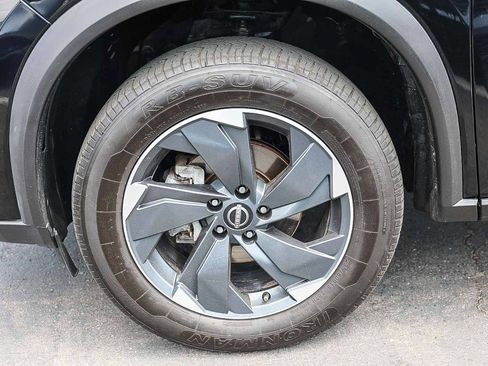 Used 2024 Nissan Rogue SV AWD/4WD image 26