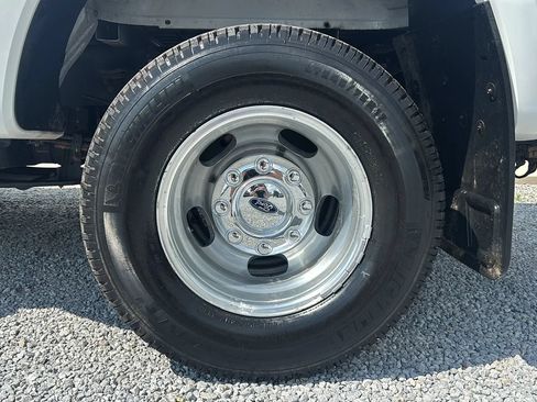Used 2024 Ford F350 Lariat AWD/4WD image 2