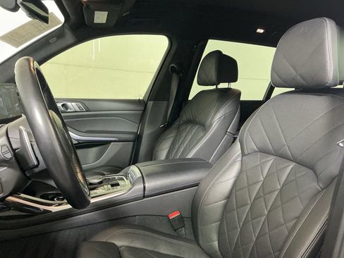 Certified 2023 BMW X7 xDrive40i w/ M Sport Package image 22