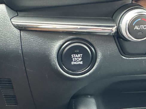 Used 2023 MAZDA MAZDA3 s image 30