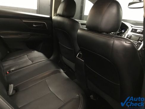 Used 2017 Nissan Altima 2.5 SL image 32