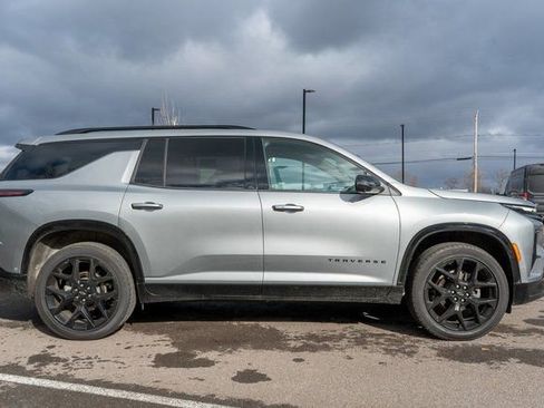 Used 2024 Chevrolet Traverse RS w/ LPO, Floor Liner Package image 5