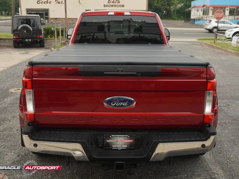 Used 2017 Ford F350 Lariat w/ Lariat Ultimate Package image 6