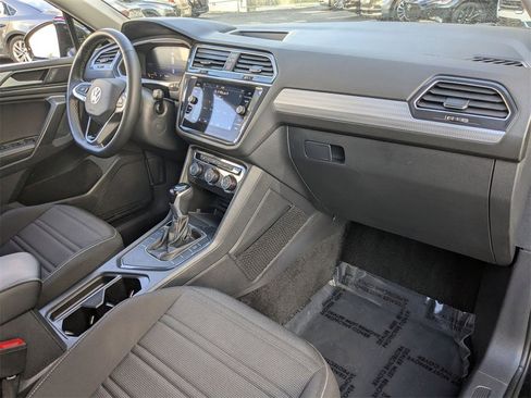 Used 2024 Volkswagen Tiguan S image 32