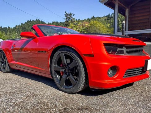 Used 2012 Chevrolet Camaro SS w/ RS Package RWD image 12
