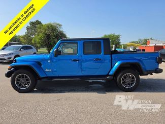 Used 2021 Jeep Gladiator Overland w/ Popular Equipment Package AWD/4WD video 3