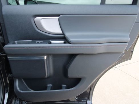 Used 2025 Ford Expedition Active image 44