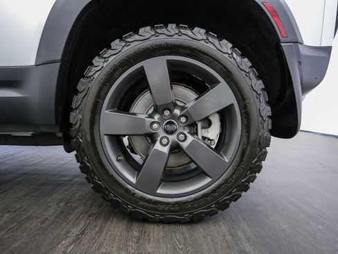Used 2020 Land Rover Defender 110 SE AWD/4WD image 46