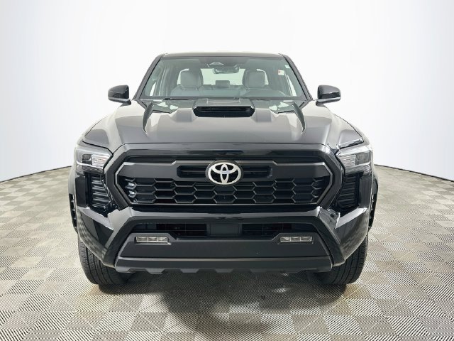Used 2024 Toyota Tacoma TRD Sport AWD/4WD image 8