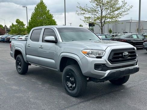 Used 2023 Toyota Tacoma SR AWD/4WD image 3