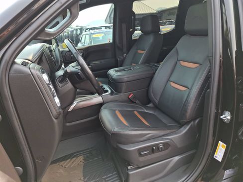 Used 2021 GMC Sierra 1500 AT4 w/ AT4 Preferred Package AWD/4WD image 17
