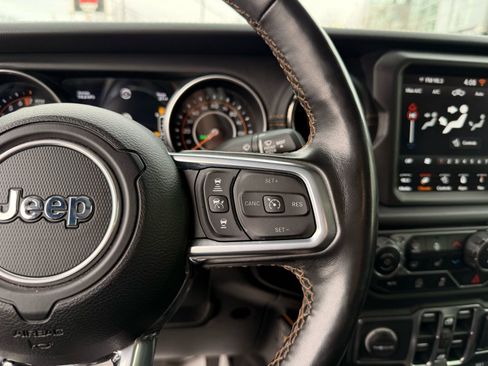 Used 2021 Jeep Gladiator Overland AWD/4WD image 54