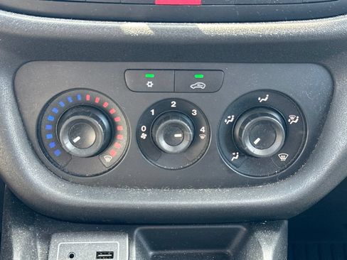 Used 2016 RAM ProMaster City Tradesman FWD image 23