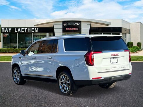 New 2026 GMC Yukon XL Elevation image 3