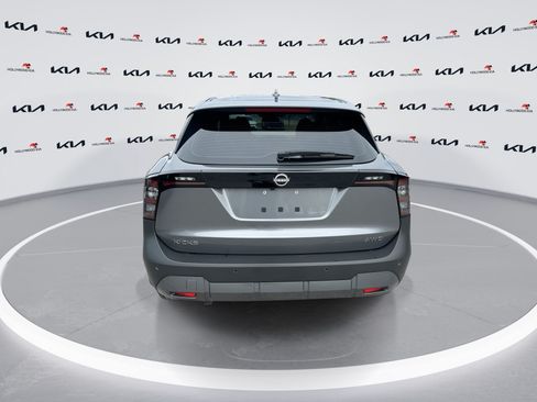 Used 2025 Nissan Kicks S AWD/4WD image 7