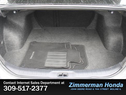 Used 2024 Nissan Altima 2.5 S FWD image 6